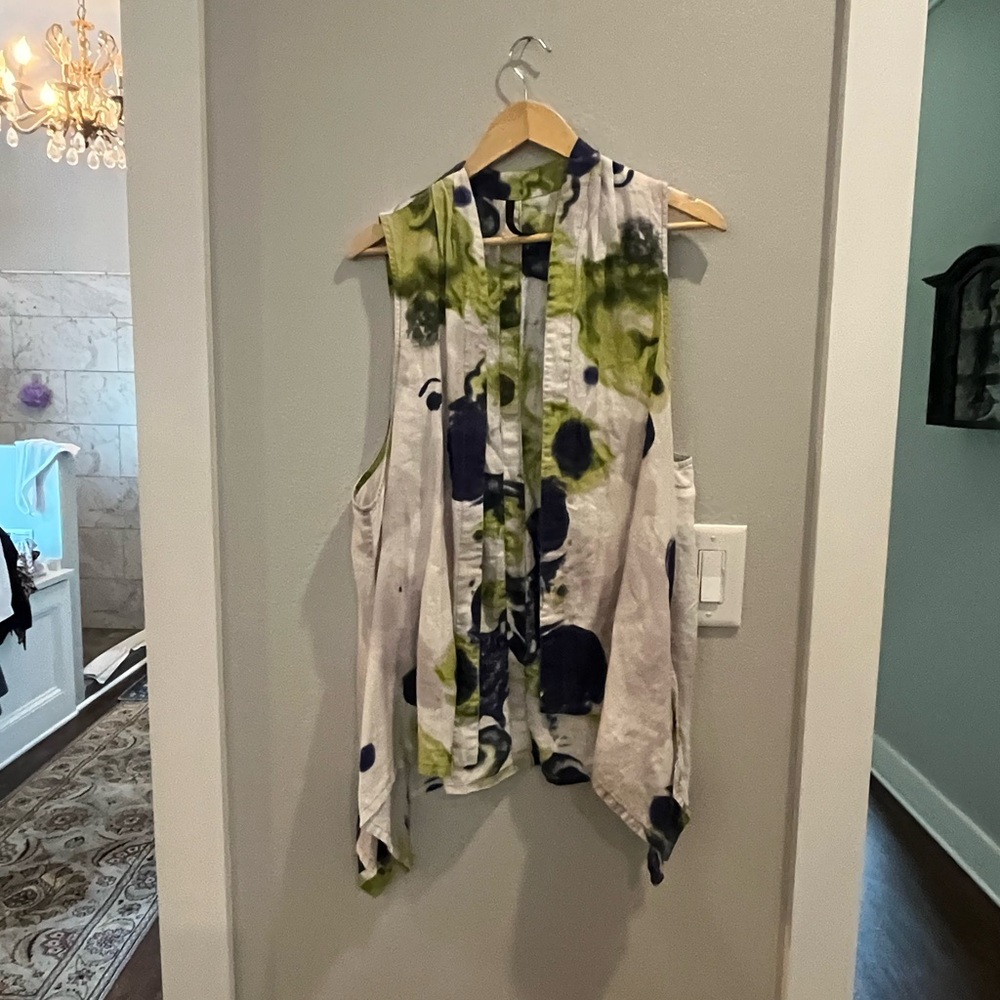 Linen vest